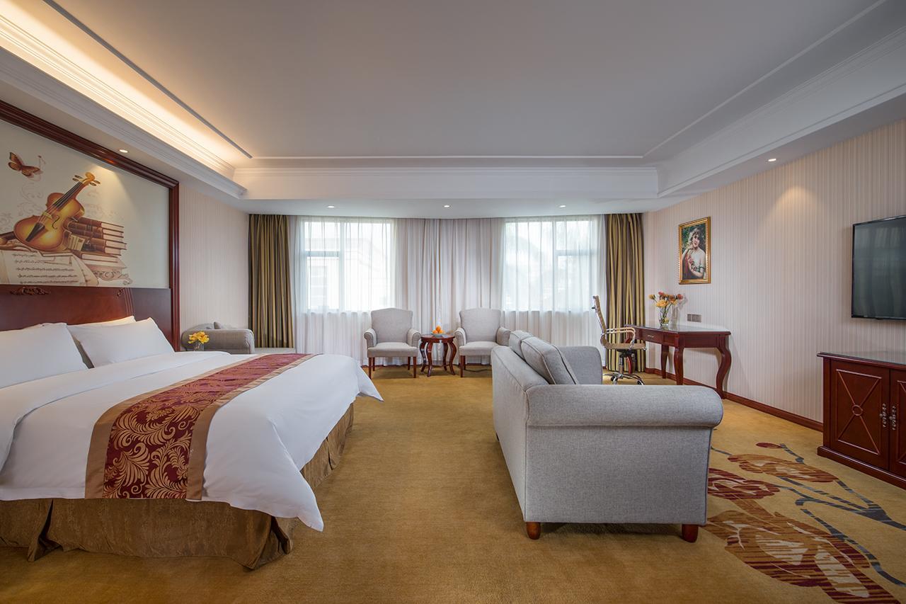 Vienna Hotel Zhongshan Guzhen Town Center Екстер'єр фото