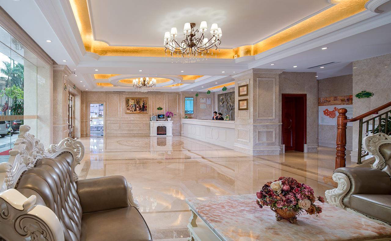 Vienna Hotel Zhongshan Guzhen Town Center Екстер'єр фото