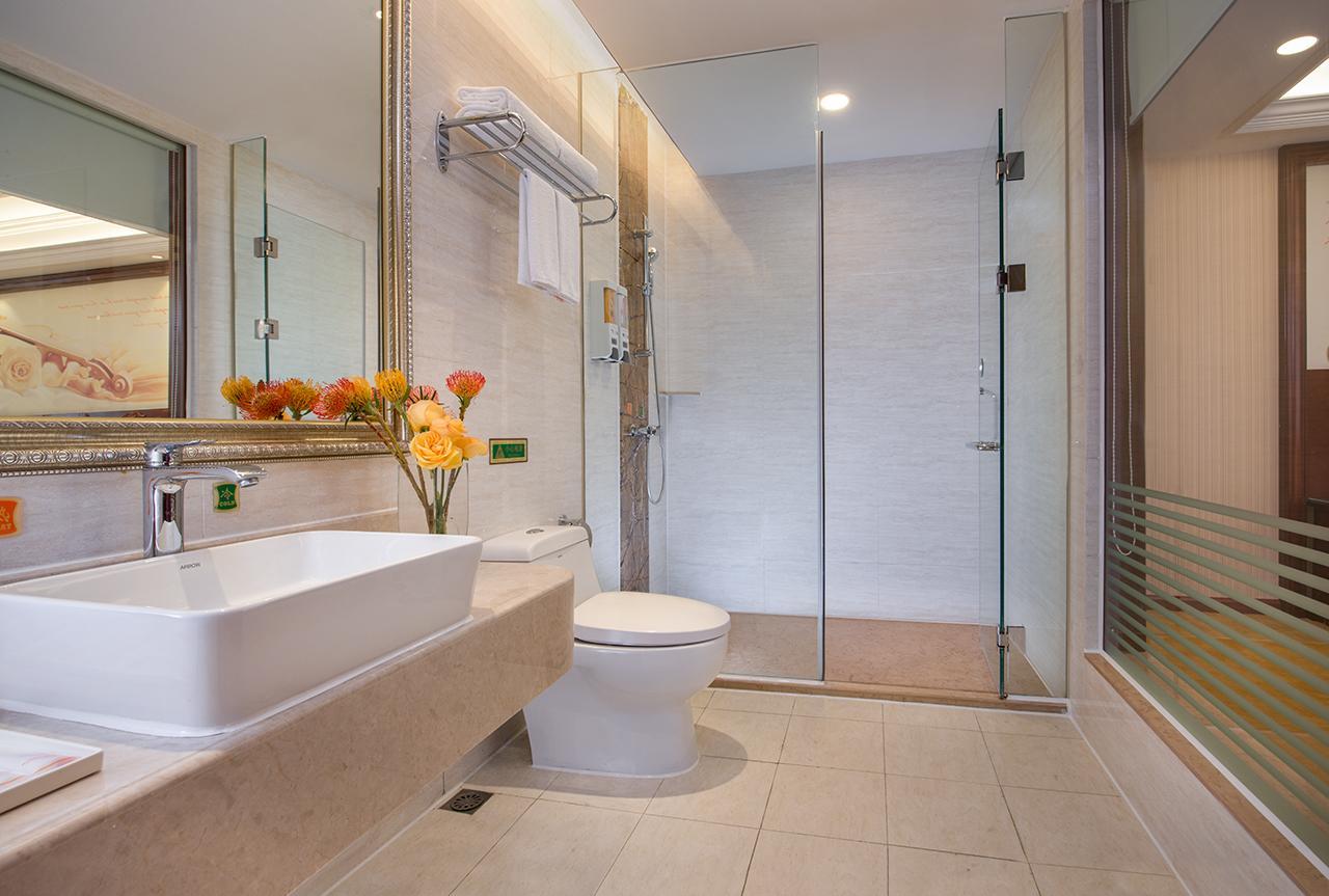 Vienna Hotel Zhongshan Guzhen Town Center Екстер'єр фото